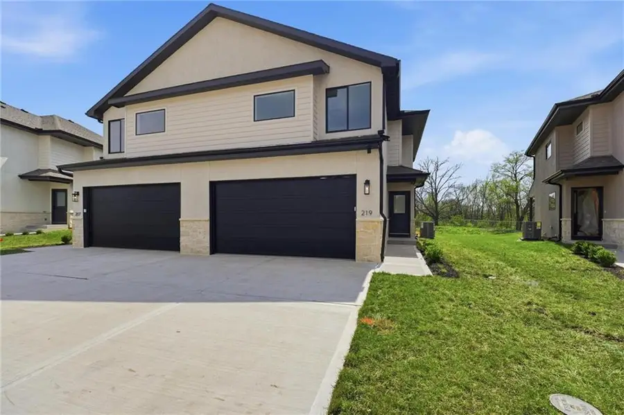 204 NW Orchard Court, Lees Summit, MO 64063 - #2