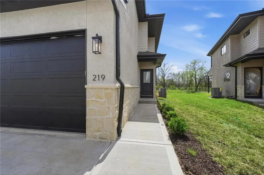 204 NW Orchard Court, Lees Summit, MO 64063 - #3