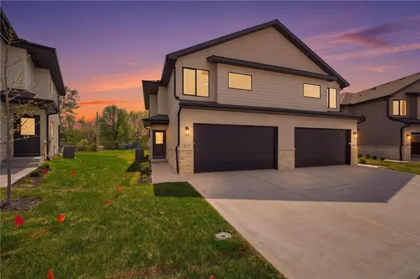 206 NW Orchard Court, Lee's Summit, MO 64063