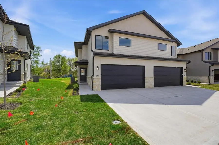 206 NW Orchard Court, Lees Summit, MO 64063 - #2
