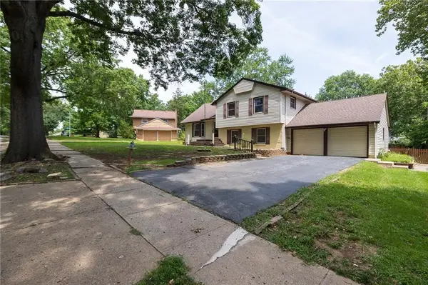 11209 Walnut Street, Kansas City, MO 64114