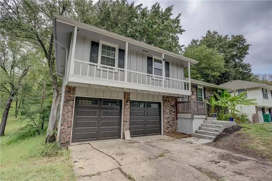 13206 Lowell Avenue, Grandview, MO 64030 - #2