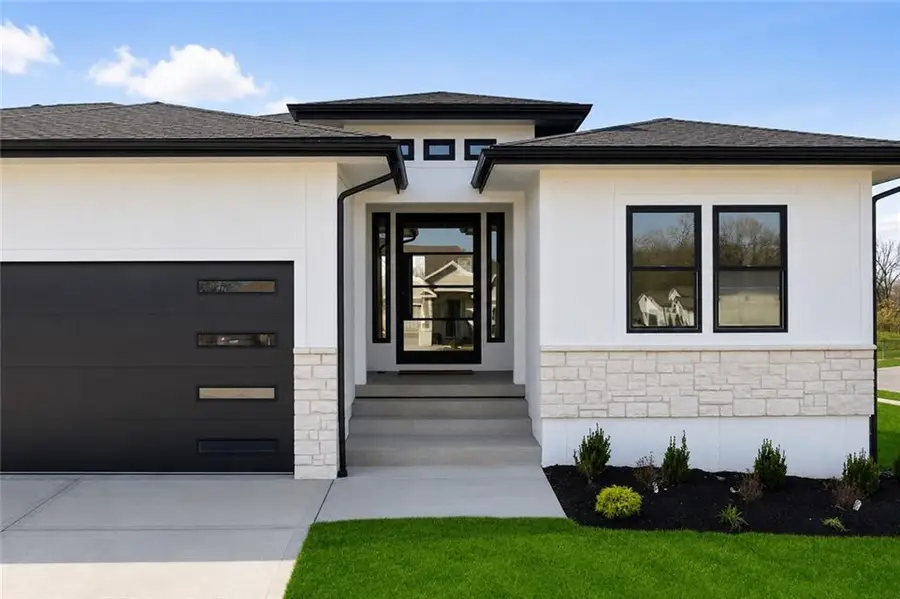 4701 SE Claude Court, Blue Springs, MO 64014 - #2