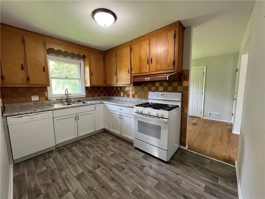 1204 E 81st Street, Kansas City, MO 64131 - #2