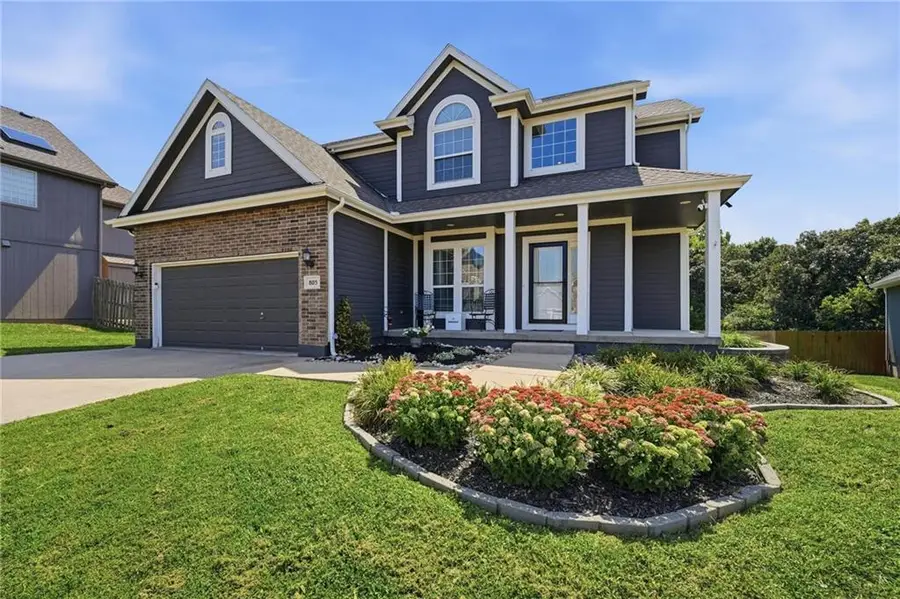 805 Cherry Lane, Smithville, MO 64089 - #3