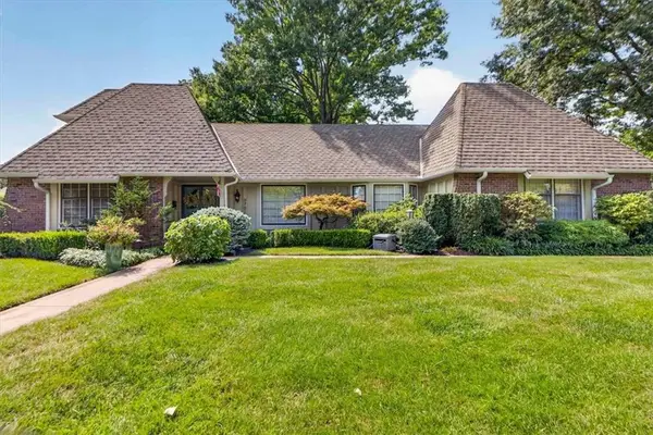 9722 Briar Street, Overland Park, KS 66207