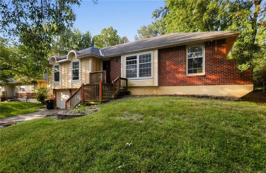 8405 E 103rd Terrace, Kansas City, MO 64134 - #2