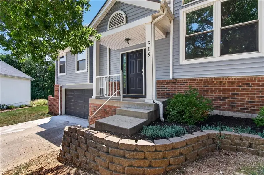 519 NW 42nd Street, Blue Springs, MO 64015 - #3