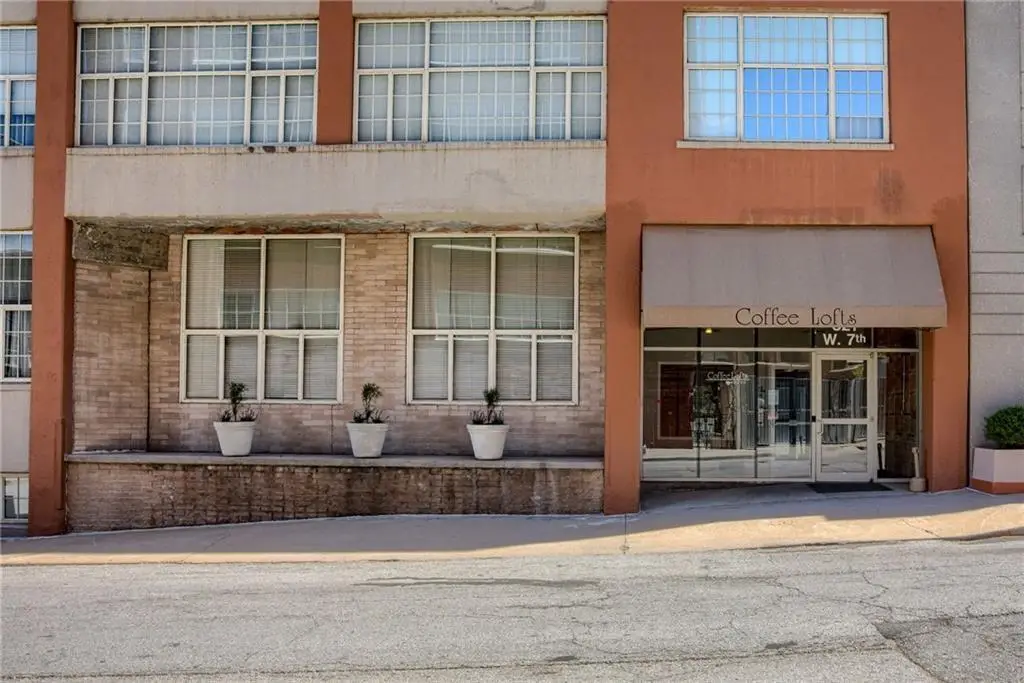 321 W 7th Street #308, Kansas City, MO 64105 - #1