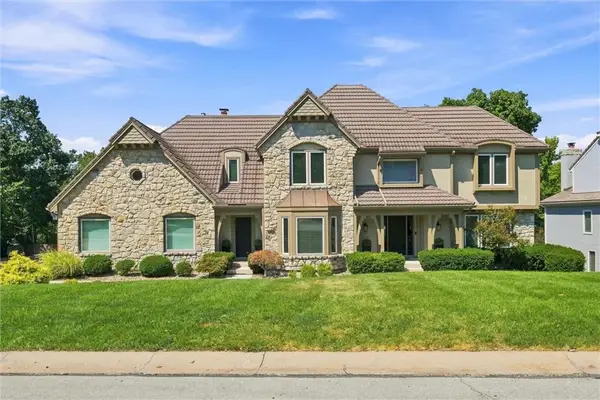 12520 Sherwood Street, Leawood, KS 66209