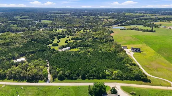 0000 Mitchell Road, Tonganoxie, KS 66086
