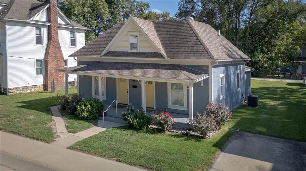 427 Benton Avenue, Excelsior Springs, MO 64024 - #1
