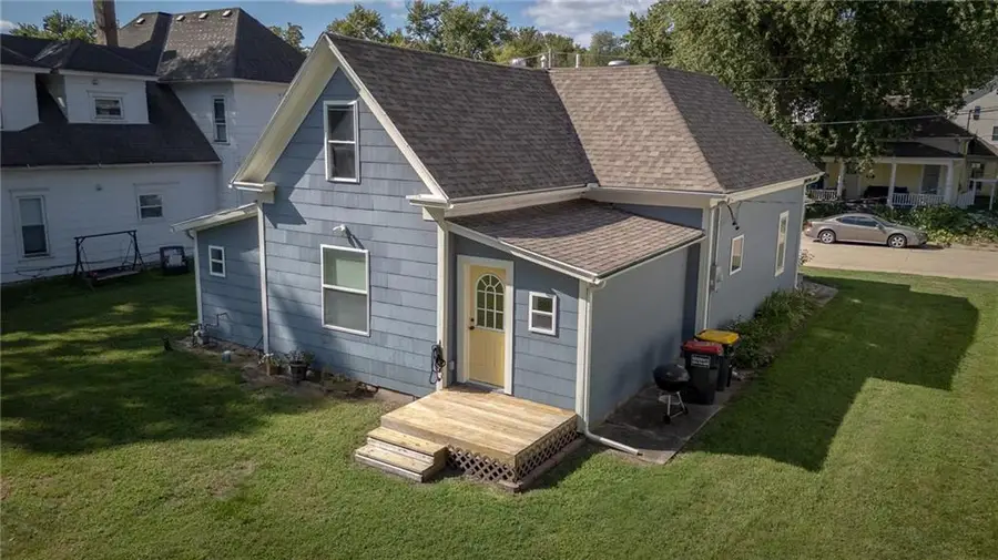 427 Benton Avenue, Excelsior Springs, MO 64024 - #2