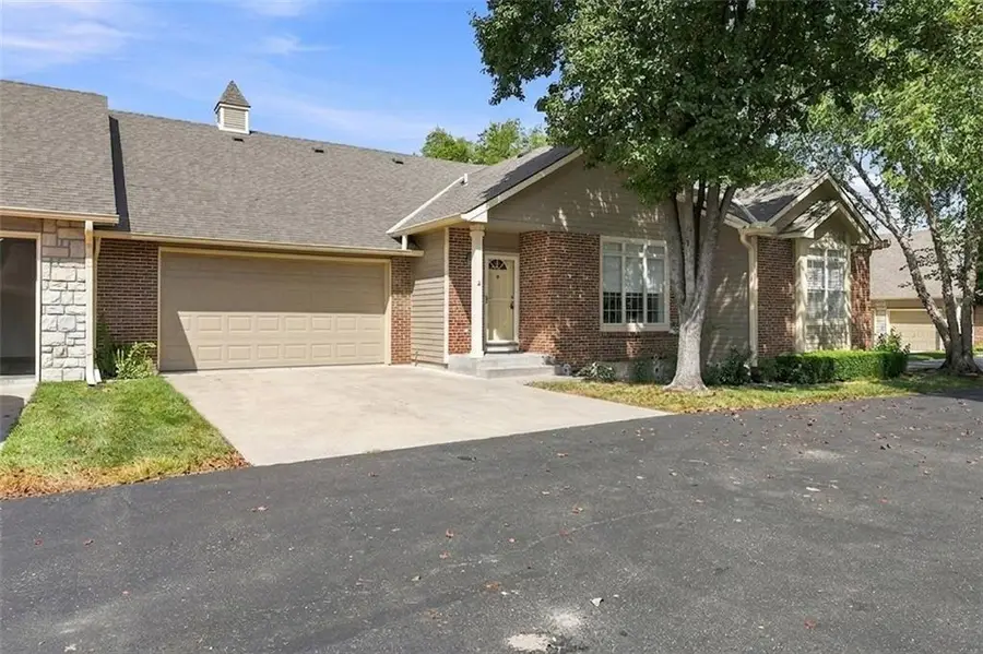 18665 W 158th Terrace #400, Olathe, KS 66062 - #3