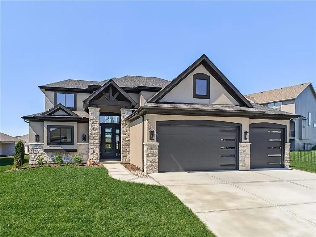 16724 S Twilight Lane, Olathe, KS 66062 - #1