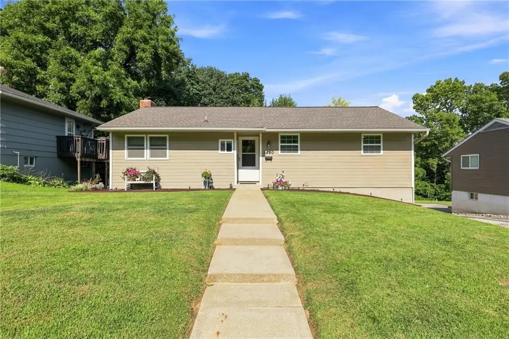 5440 N Cleveland Avenue, Kansas City, MO 64119 - #1