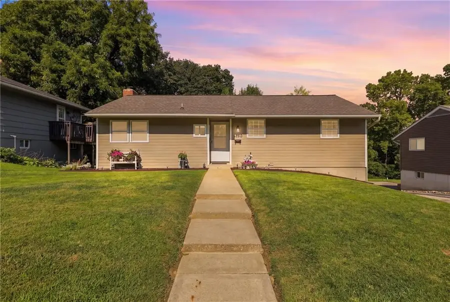 5440 N Cleveland Avenue, Kansas City, MO 64119 - #2