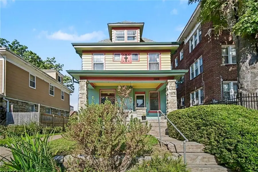 3422 Baltimore Avenue, Kansas City, MO 64111 - #3