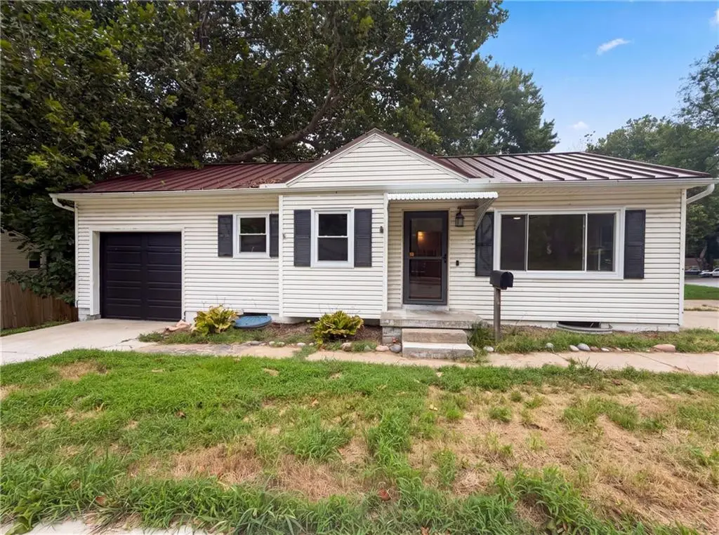 5419 Roe Boulevard, Roeland Park, KS 66205 - #1