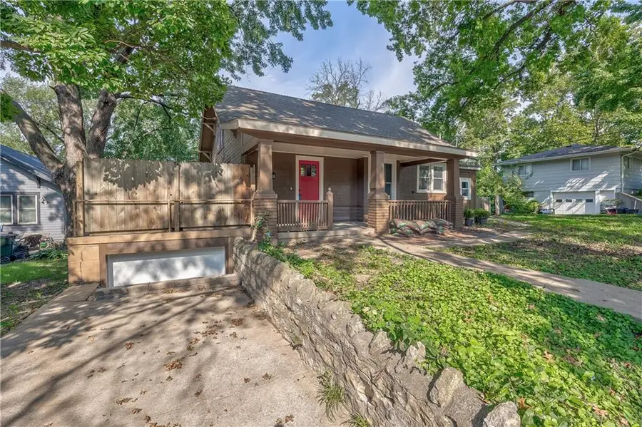 703 N 12th Street, Leavenworth, KS 66048 - #2