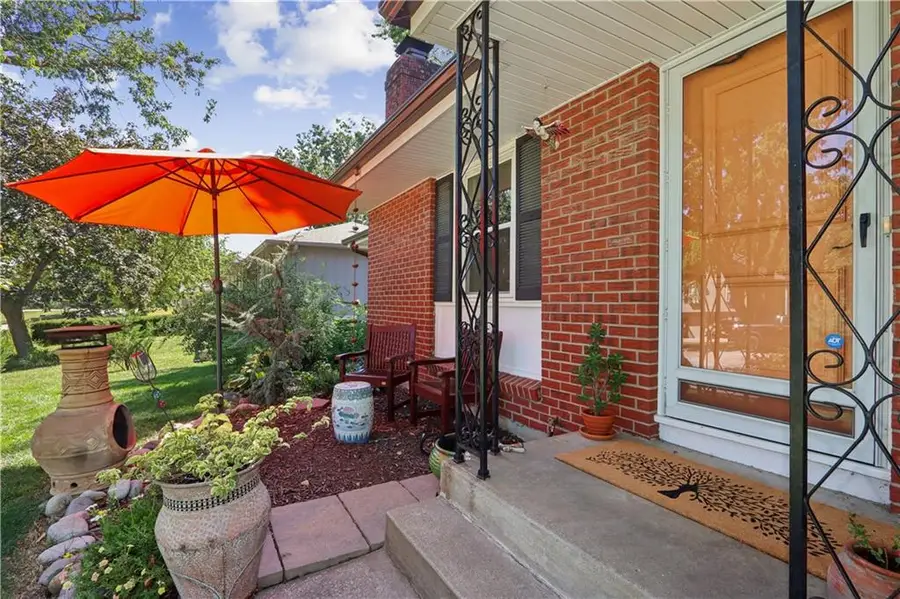 4026 N Tracy Avenue, Kansas City, MO 64116 - #3