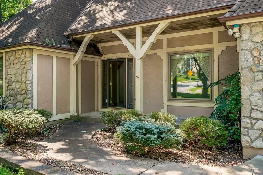 4408 NW Normandy Lane, Kansas City, MO 64116 - #2