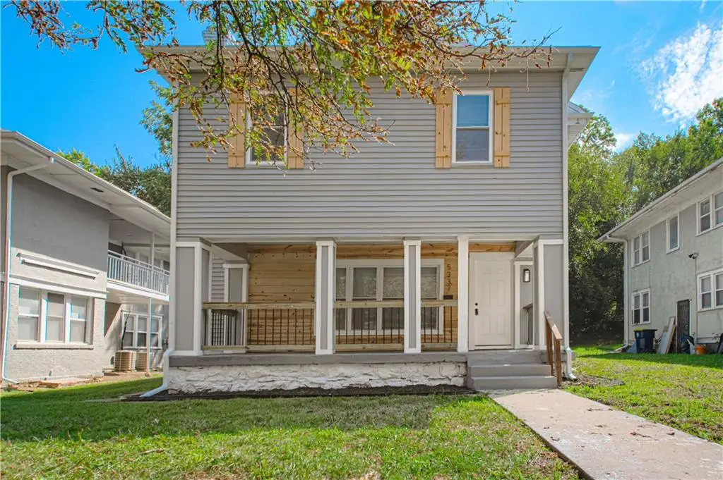 5337-5339 Paseo Boulevard, Kansas City, MO 64110 - #1