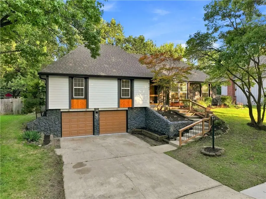 8143 NW Beaman Drive, Kansas City, MO 64151 - #2