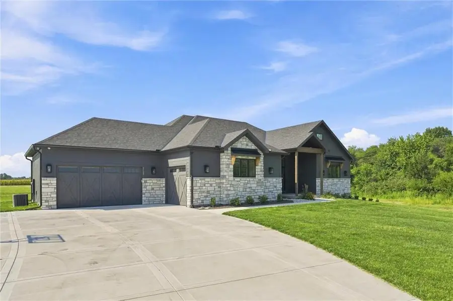 7129 NE State Route 92 Highway, Smithville, MO 64089 - #3