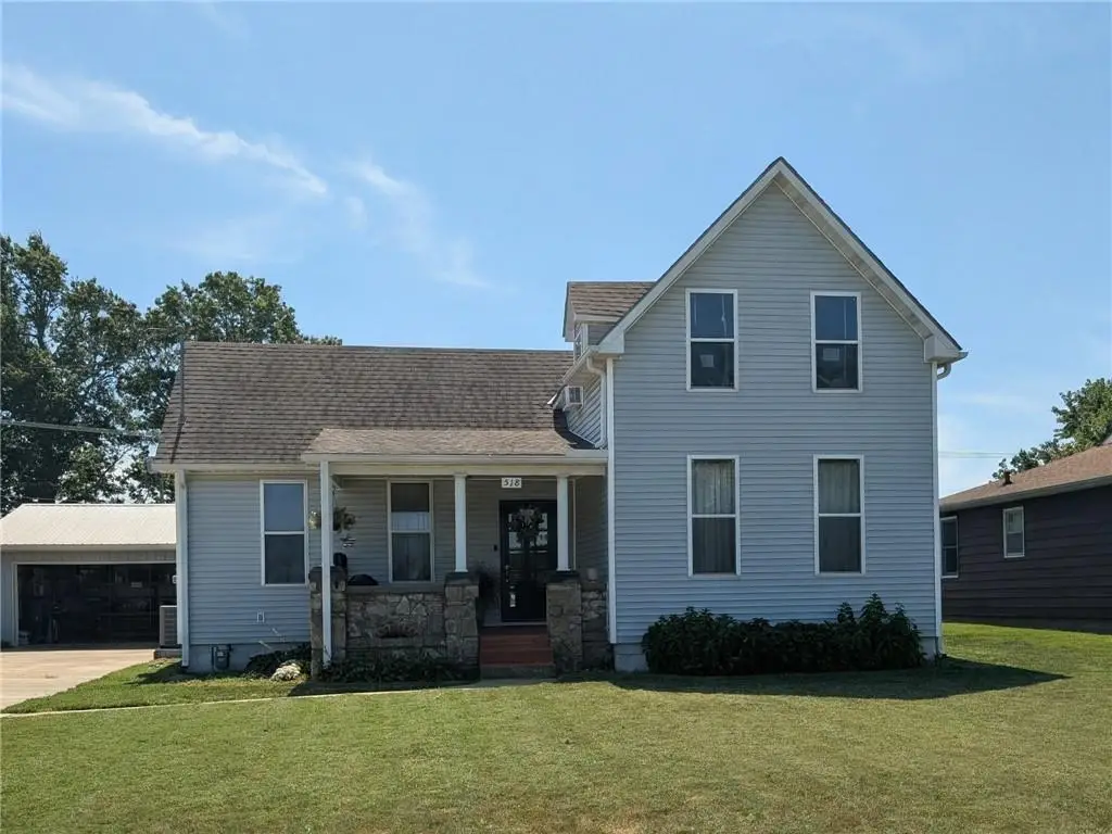 518 W 4th Avenue, Garnett, KS 66032 - #1