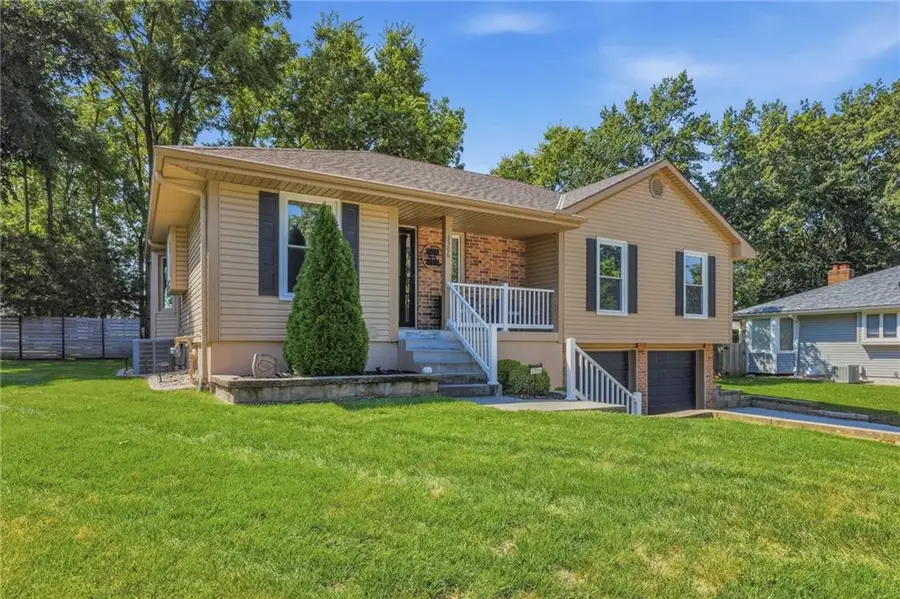 3306 NW Shannon Court, Blue Springs, MO 64015 - #3