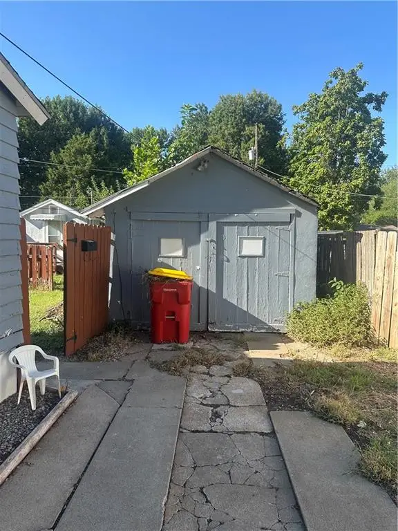 612 W Forest Street, Pittsburg, KS 66762 - #3