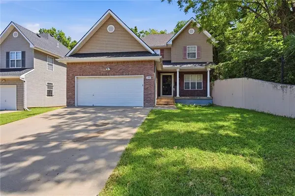 3939 Highland Avenue, Kansas City, MO 64110