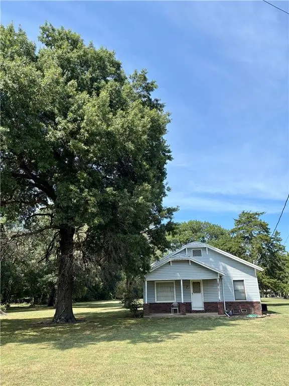 604 W Craig Road, Pittsburg, KS 66762 - #1