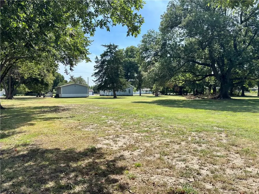 604 W Craig Road, Pittsburg, KS 66762 - #3