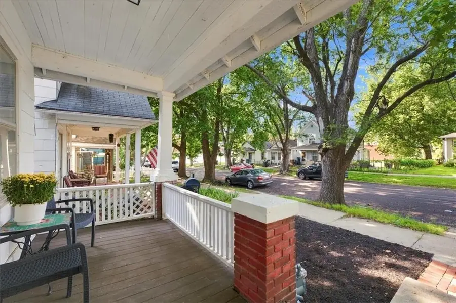 711 Miami Street, Leavenworth, KS 66048 - #2