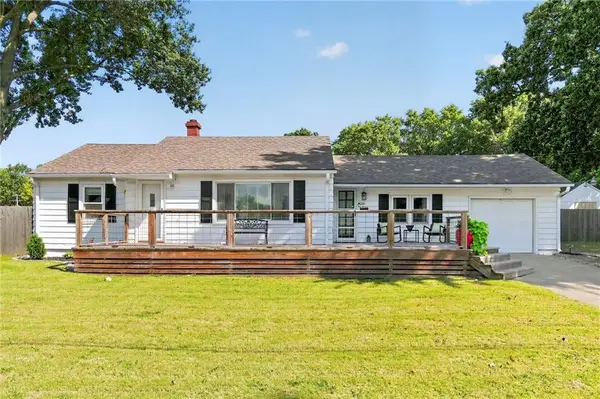 210 SW 5th Street, Lee's Summit, MO 64063
