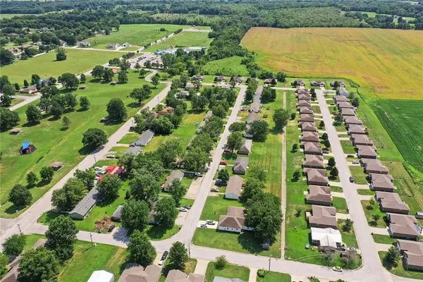 818 Wix Lane, Butler, MO 64730