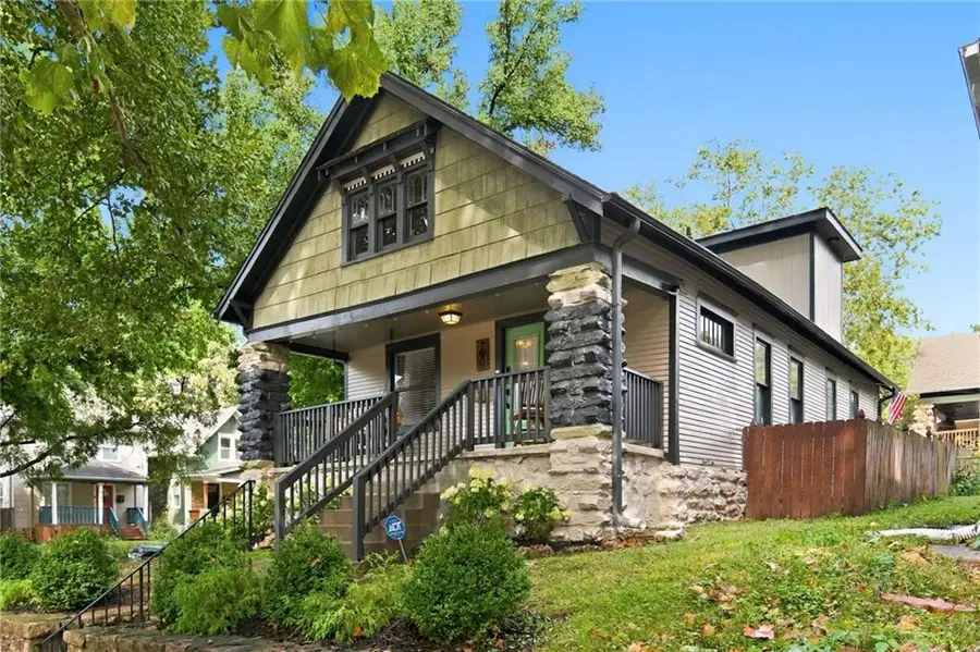 700 E 43rd Street, Kansas City, MO 64110 - #3