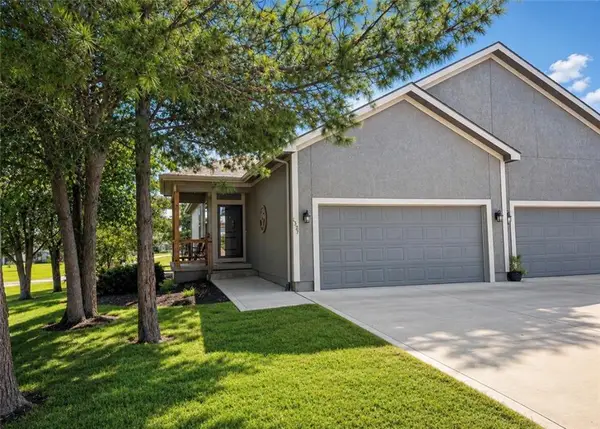 1327 N 158th Terrace, Basehor, KS 66007