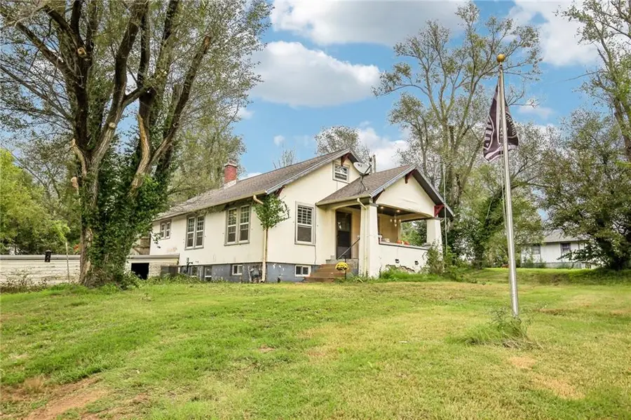 17237 286th Road, Atchison, KS 66002 - #2