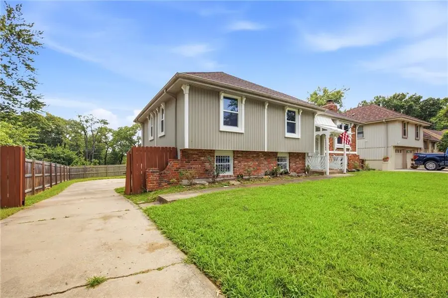 8113 E 96th Terrace, Kansas City, MO 64134 - #3