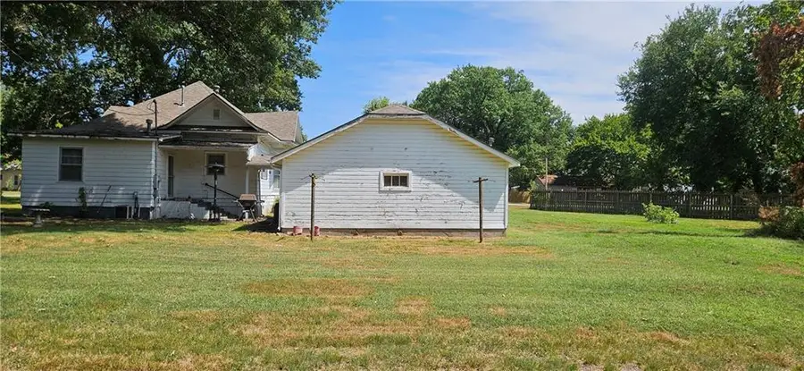 509-511 N Catalpa Street, Pittsburg, KS 66762 - #2