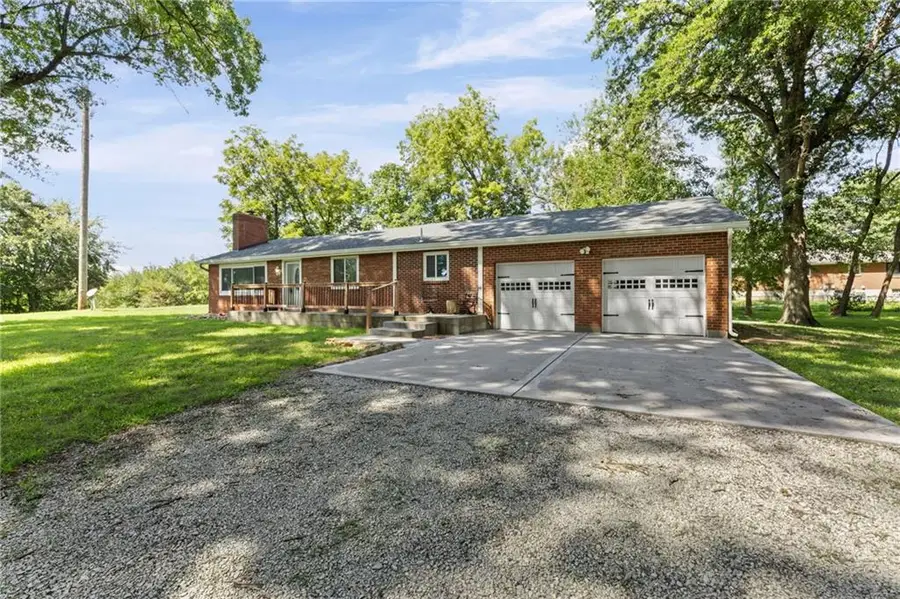 301 N 169 Highway, Smithville, MO 64089 - #2