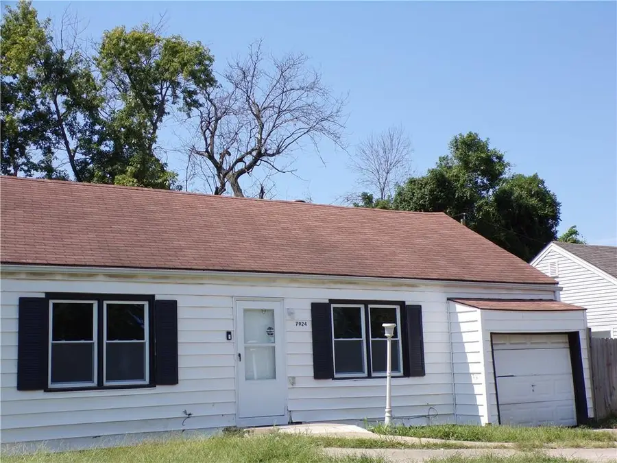 7924 Prospect Avenue, Kansas City, MO 64132 - #3