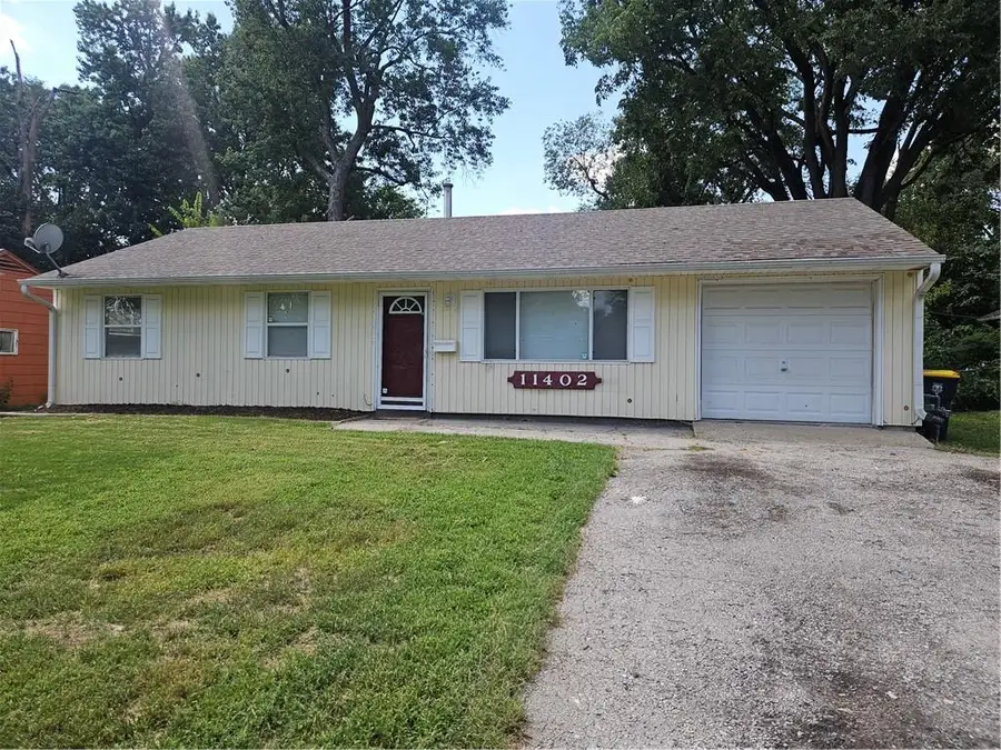 11402 Crystal Avenue, Kansas City, MO 64134 - #2
