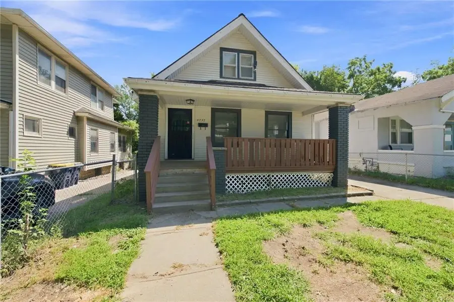 4237 Agnes Avenue, Kansas City, MO 64130 - #2