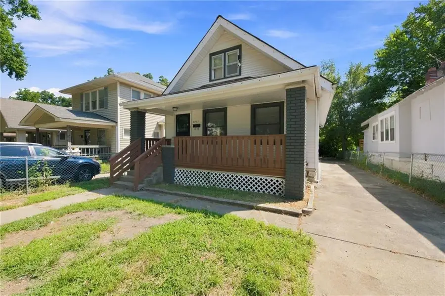 4237 Agnes Avenue, Kansas City, MO 64130 - #3