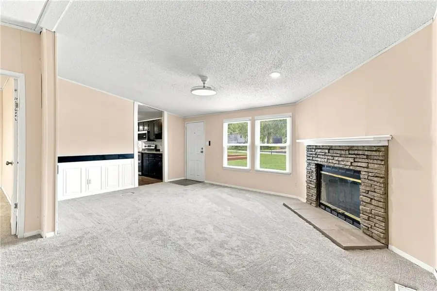 806 N Jerry Street, Raymore, MO 64083 - #2