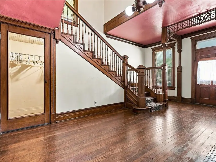 1521 Franklin Avenue, Lexington, MO 64067 - #3
